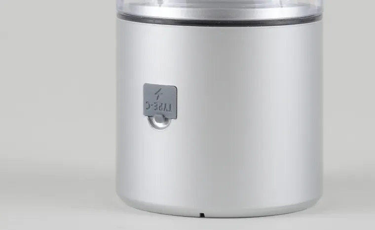 ドクター水素ボトル+の充電口(USB Type-C)